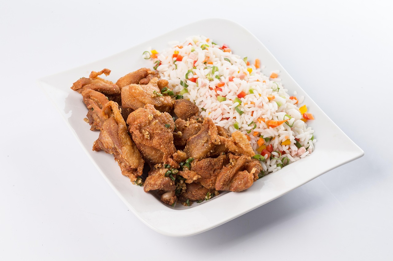 Yakimeshi riso saltato giapponese